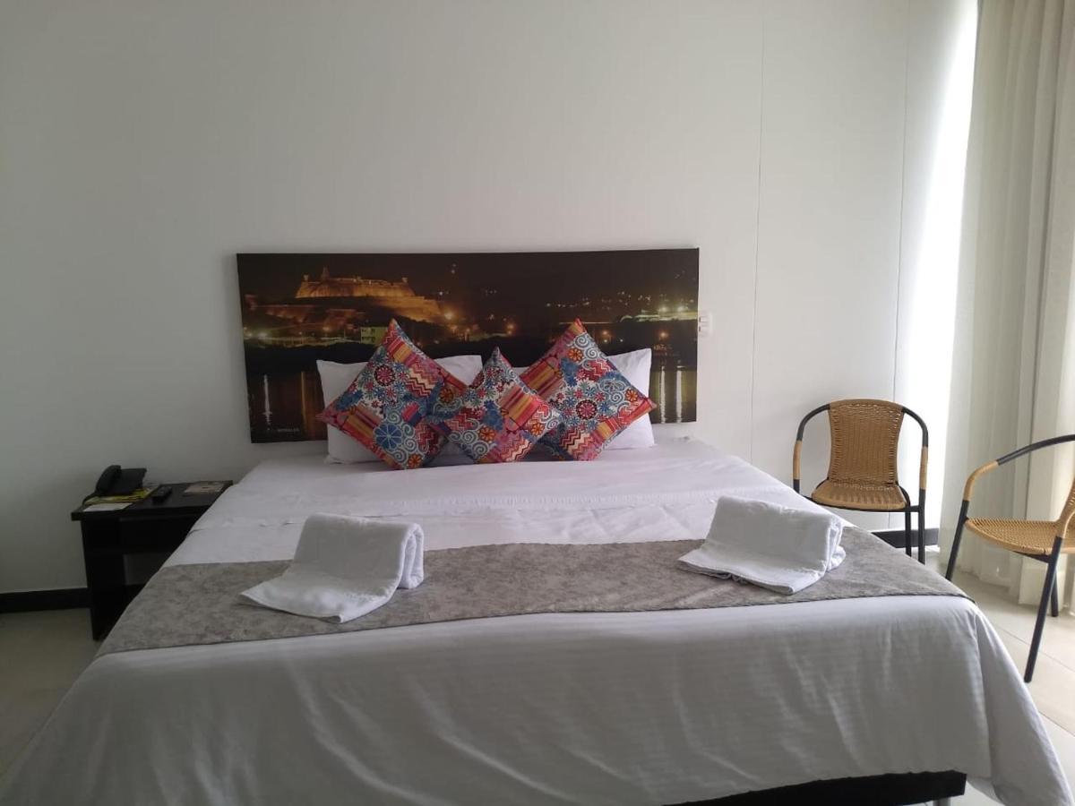 Luxury Hotel サンタ・ロサ・デ・カバル エクステリア 写真
