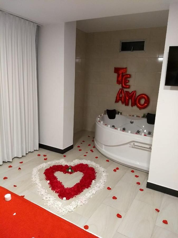 Luxury Hotel サンタ・ロサ・デ・カバル エクステリア 写真