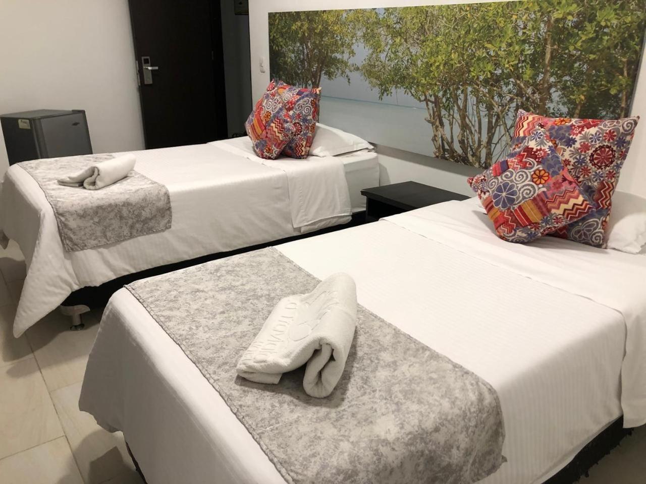 Luxury Hotel サンタ・ロサ・デ・カバル エクステリア 写真